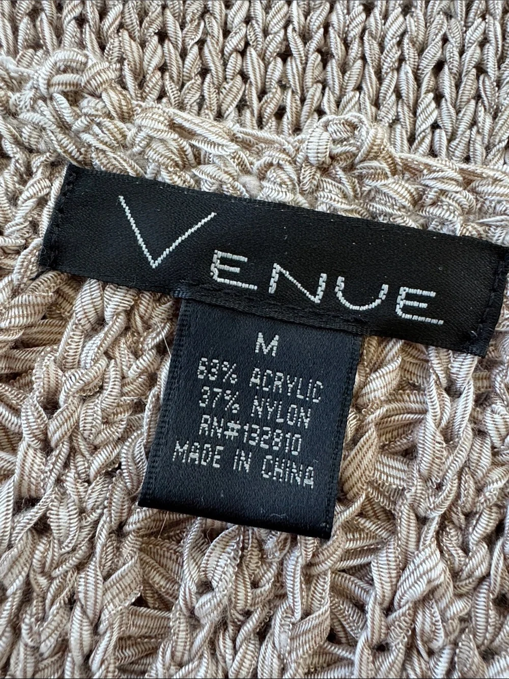 Venue beige crochet knit textured weave sleeveless hook and eye vest size medium